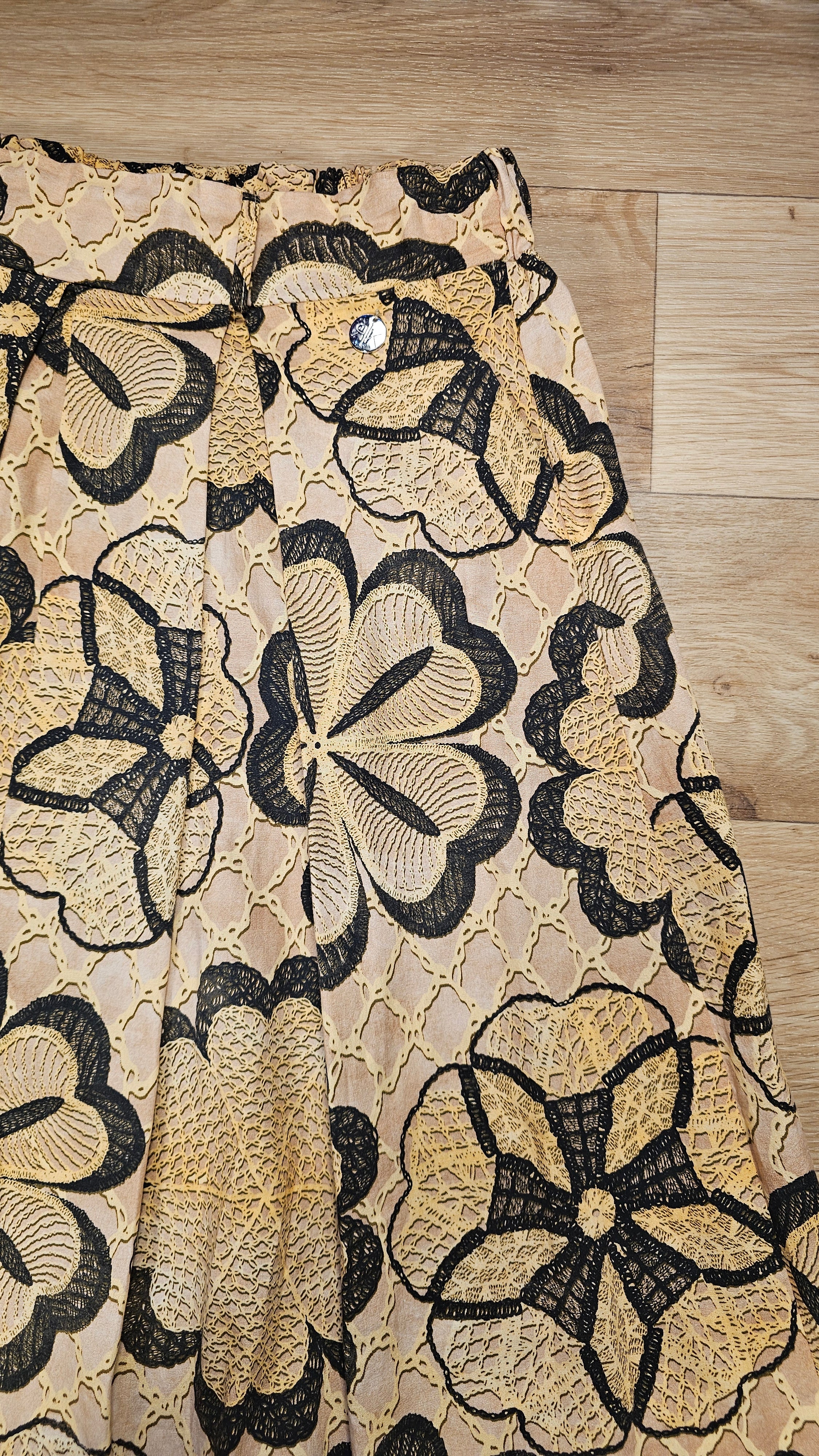 Rock REBEKA ROSS Gr. S